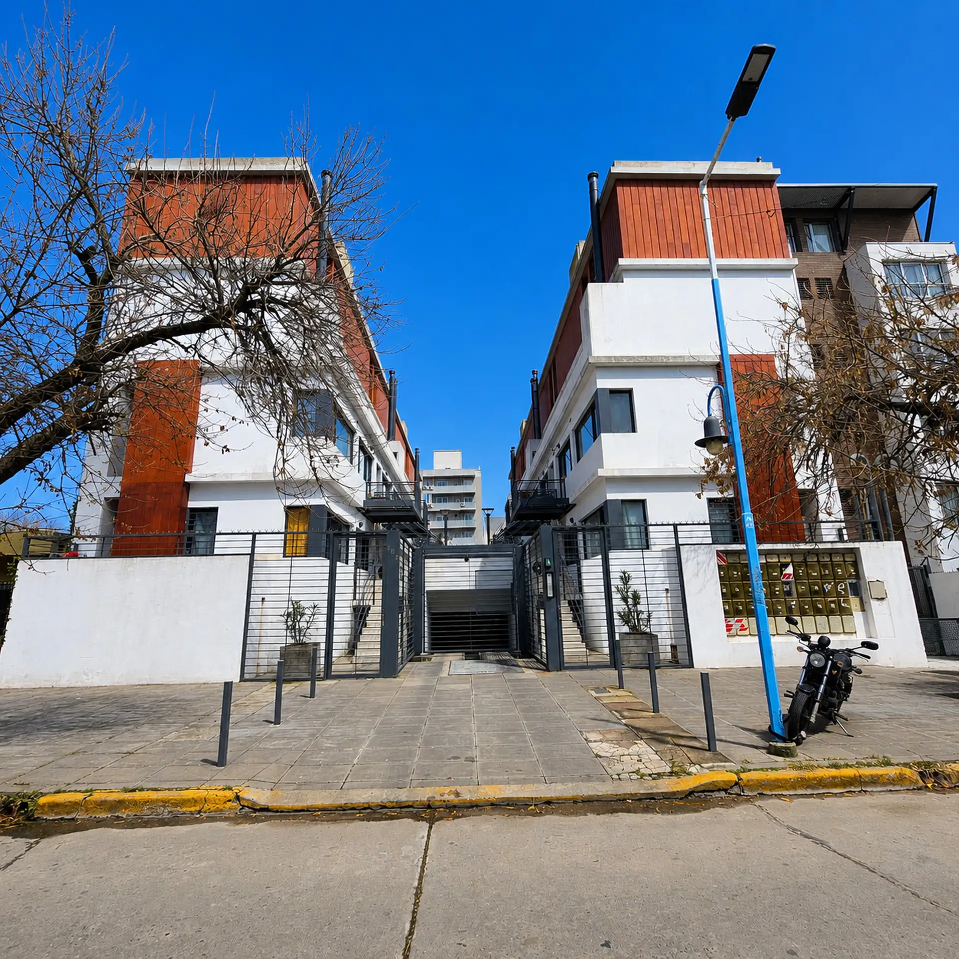 Duplex com varanda e churrasqueira