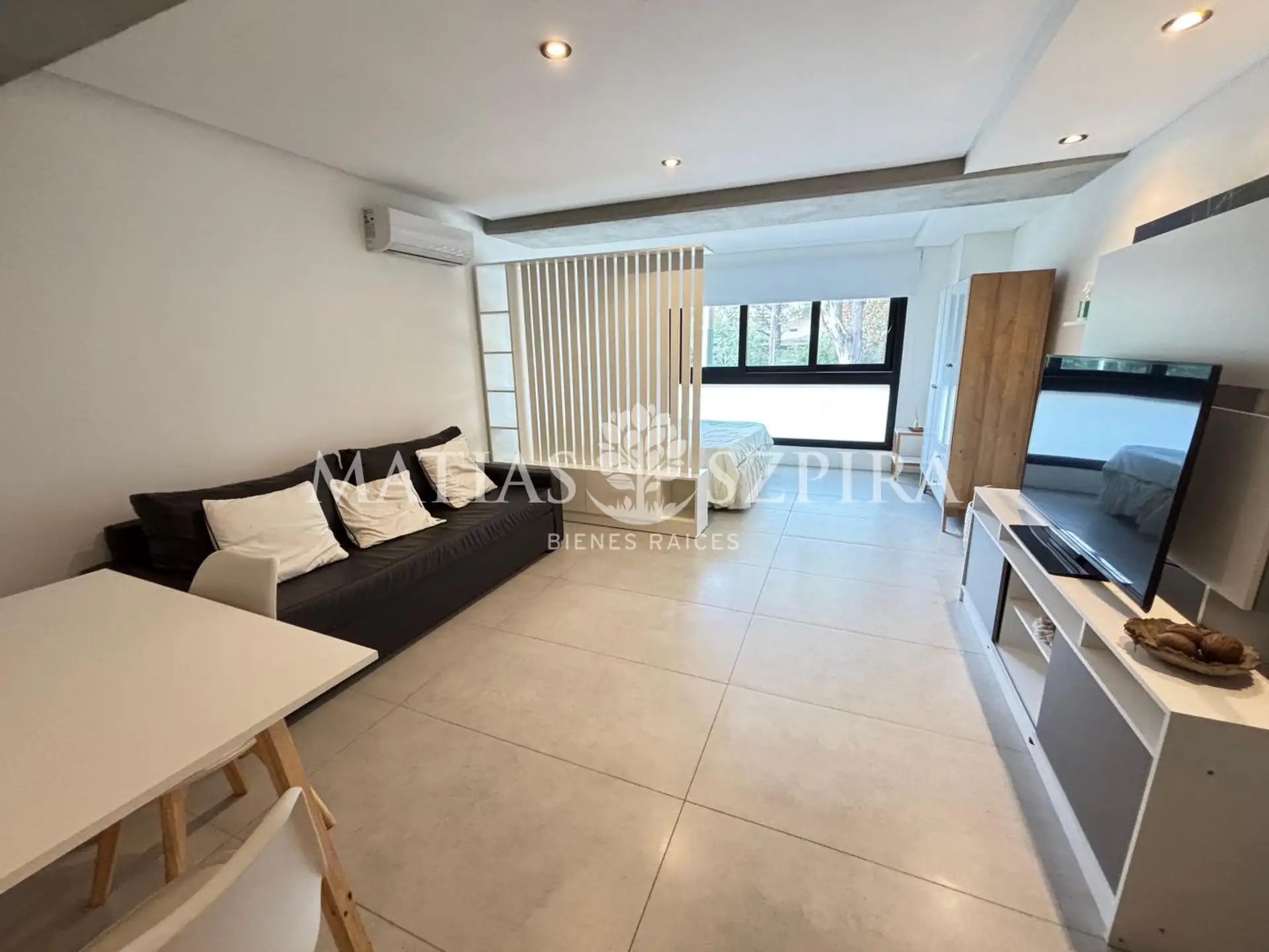 Departamento en Alquiler en Barrio Parque Leloir, Partido de Ituzaingó