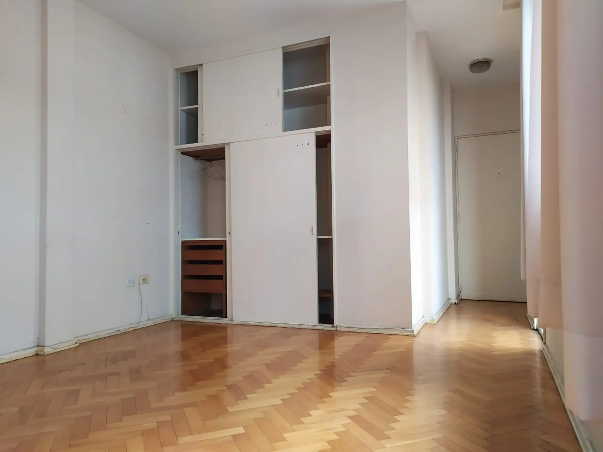 10º andar, varanda e parquet