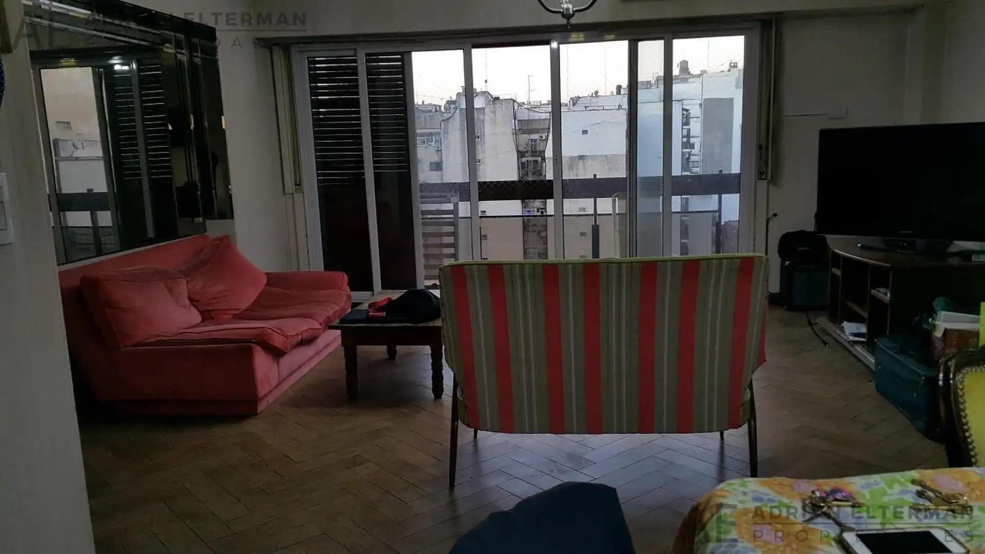 Recoleta, 4 ambientes con balcón