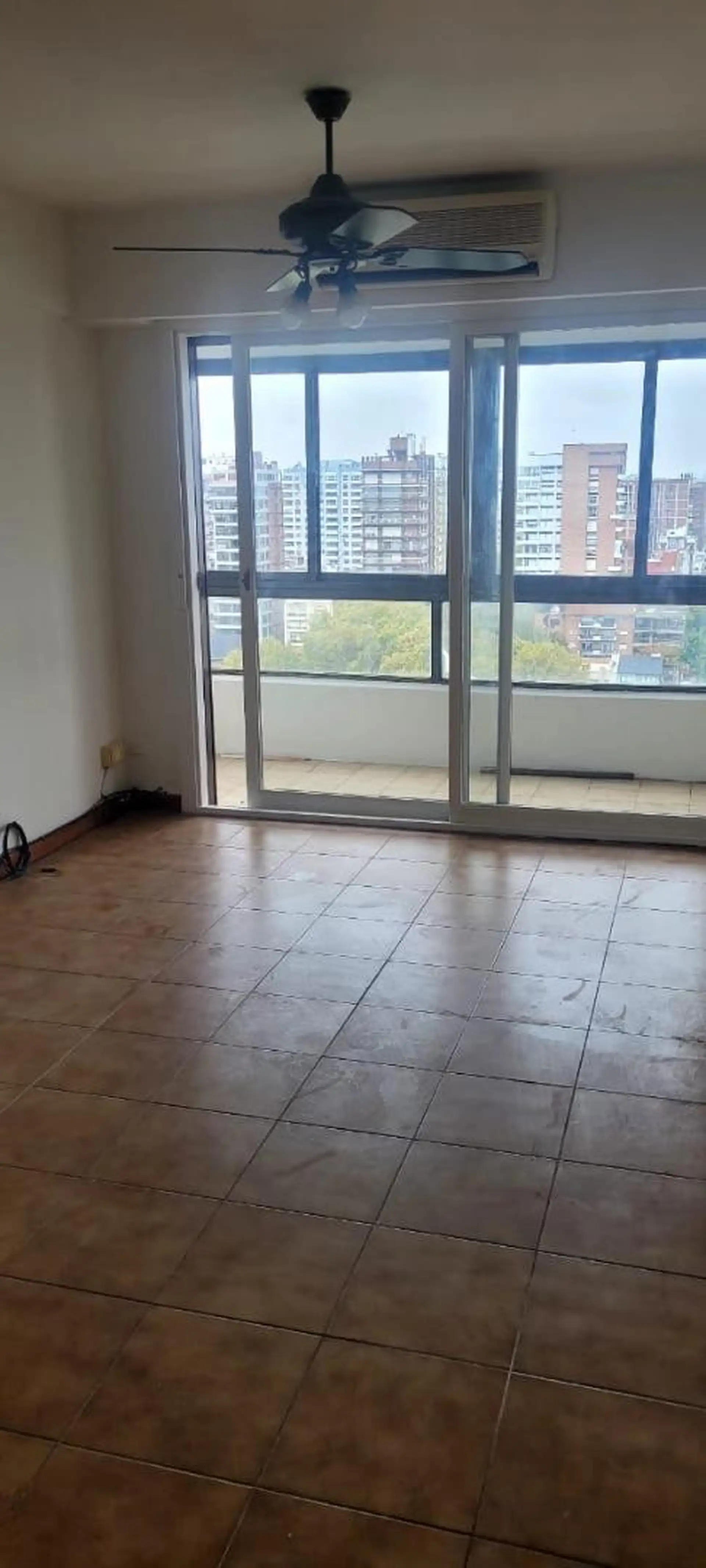 Departamento en Alquiler en Martinez Vias / Santa Fe, Martinez