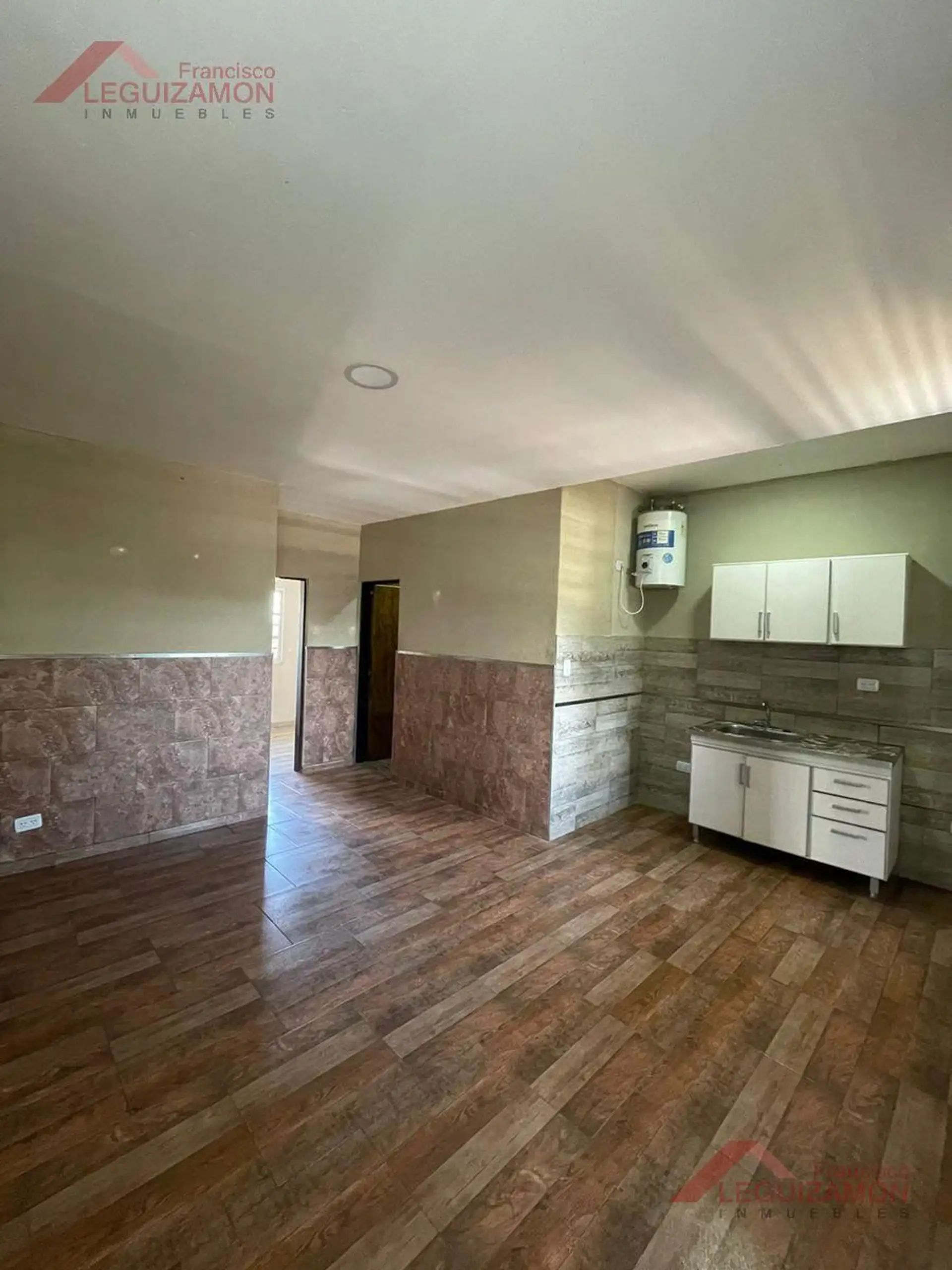 3-room apartment, front balcony