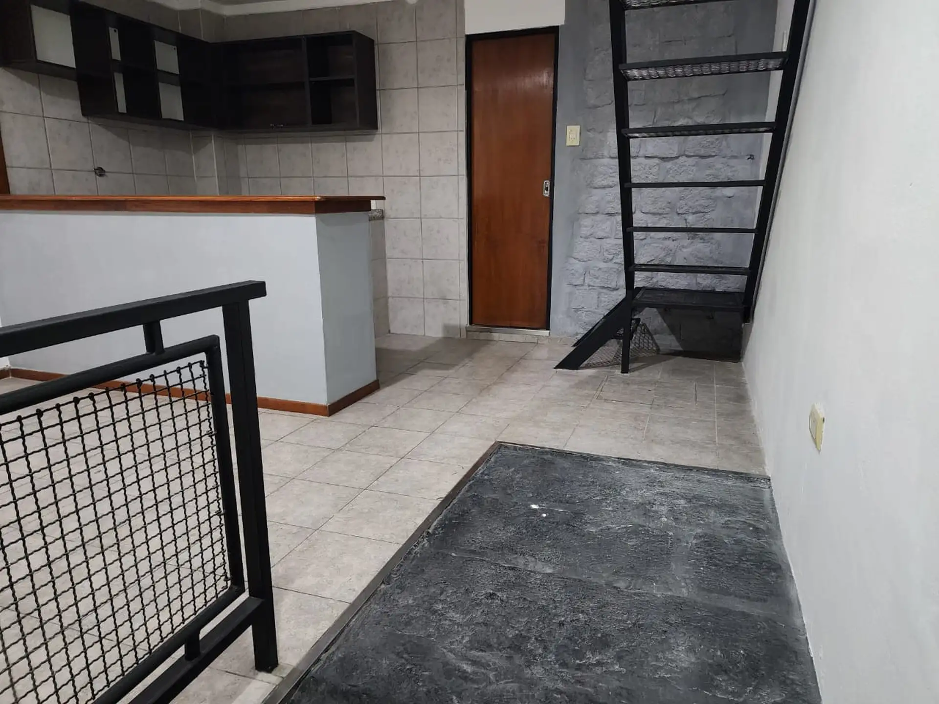 Duplex 2 dormitorios, patio