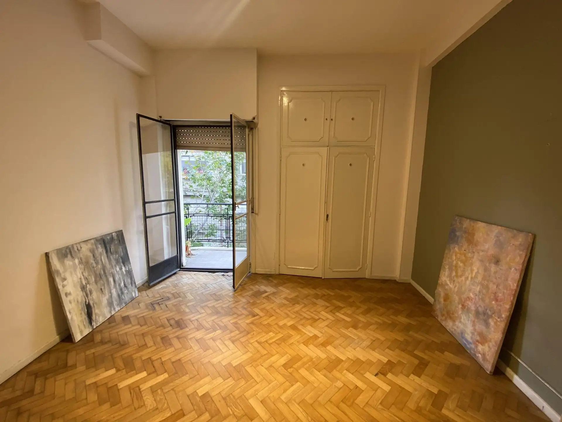 Recoleta 3-room apartment with balcony
