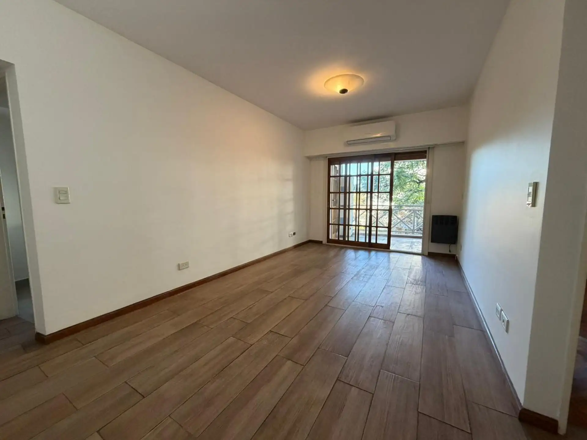 Departamento en Alquiler en Ciudad Jardin del Palomar, Partido de Tres de Febrero