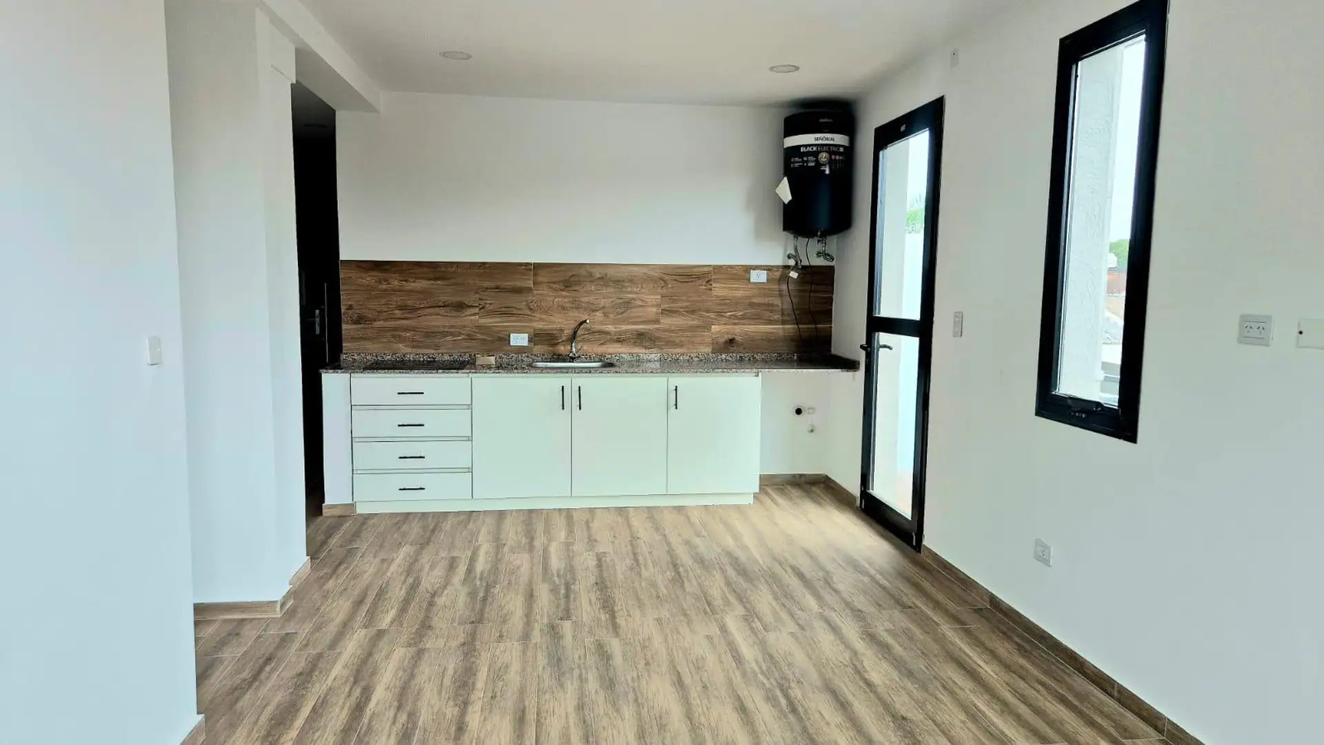 3-room apartment with balcony
