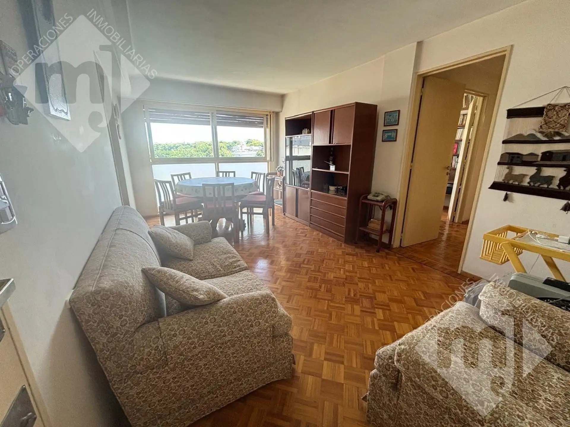 2BR, covered parking