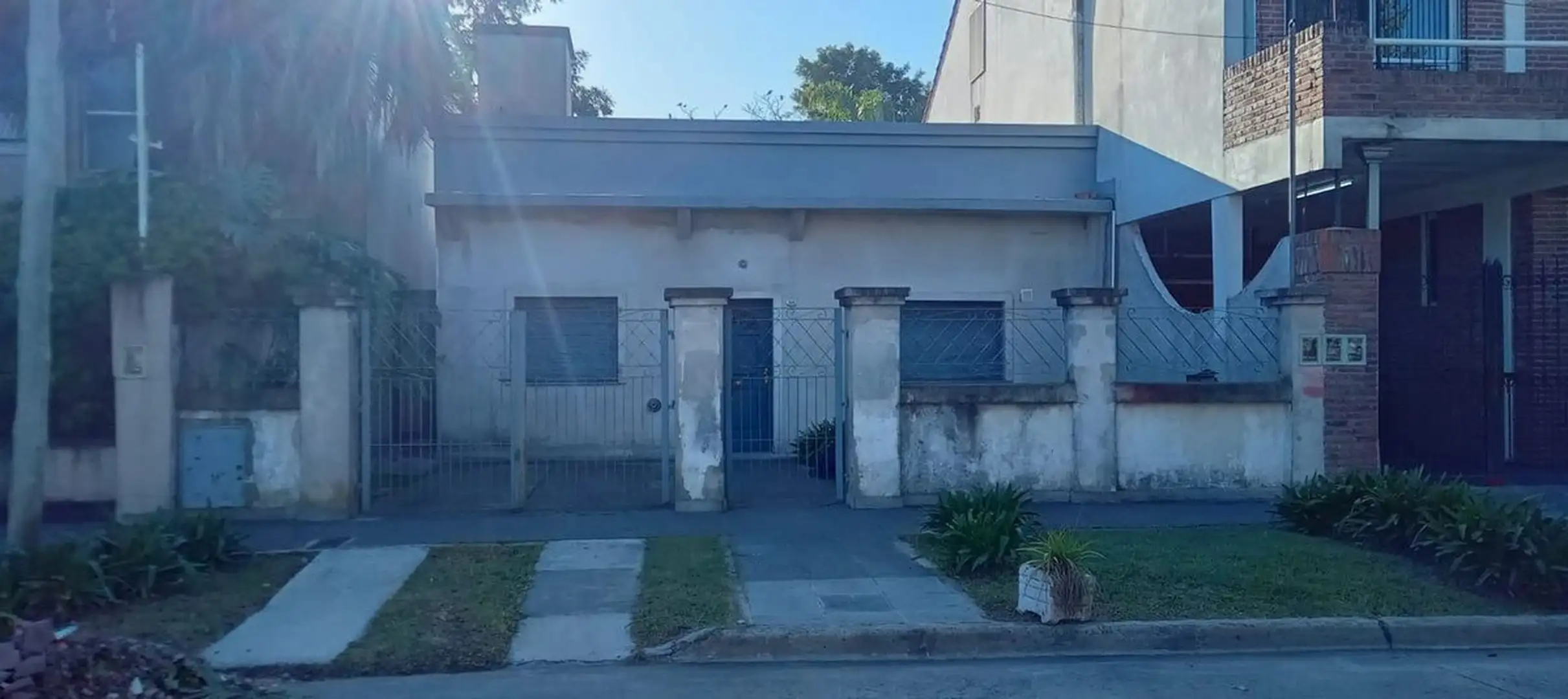 3-room PH with private patio