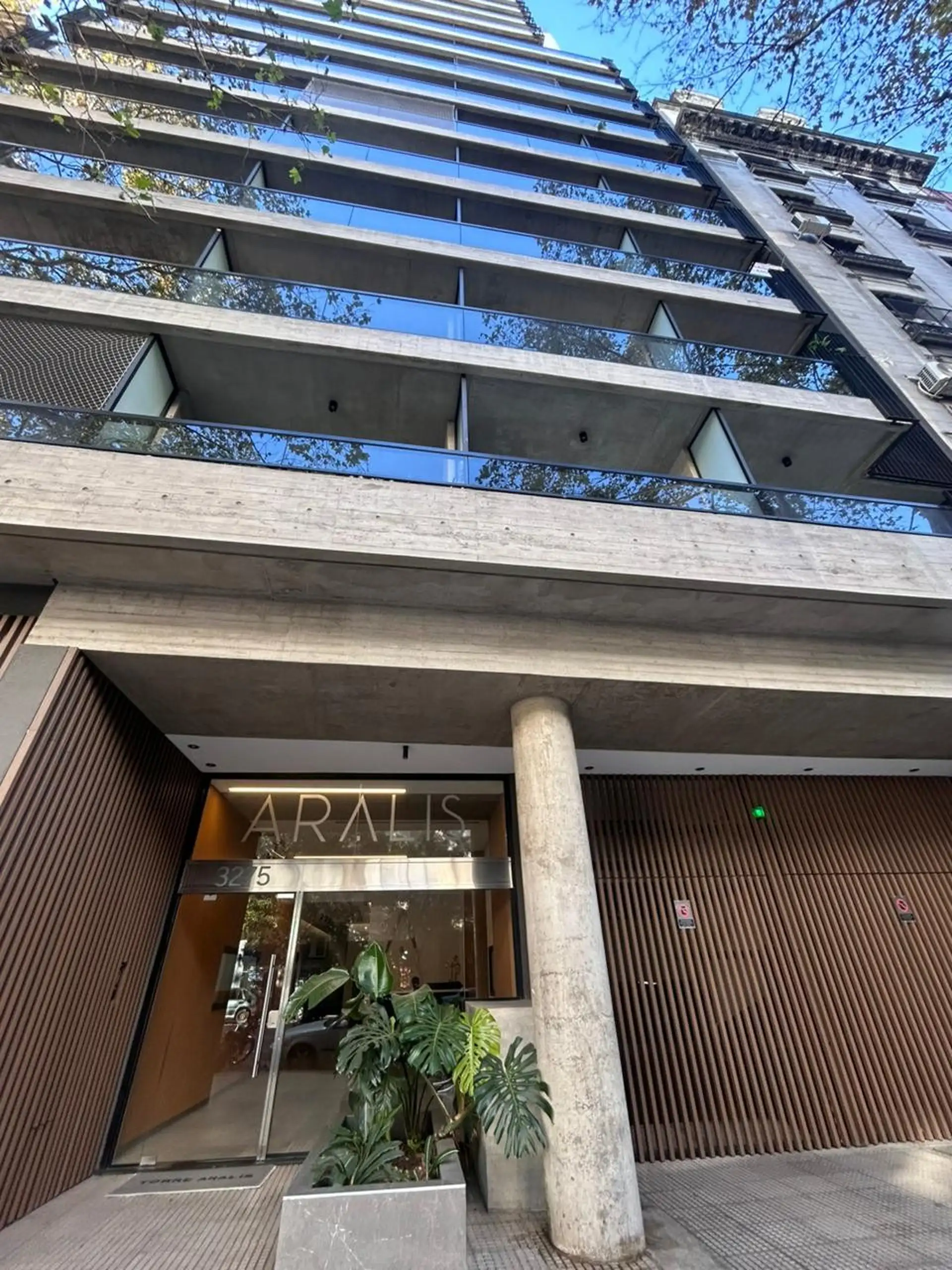 Piso 9 al frente con terraza