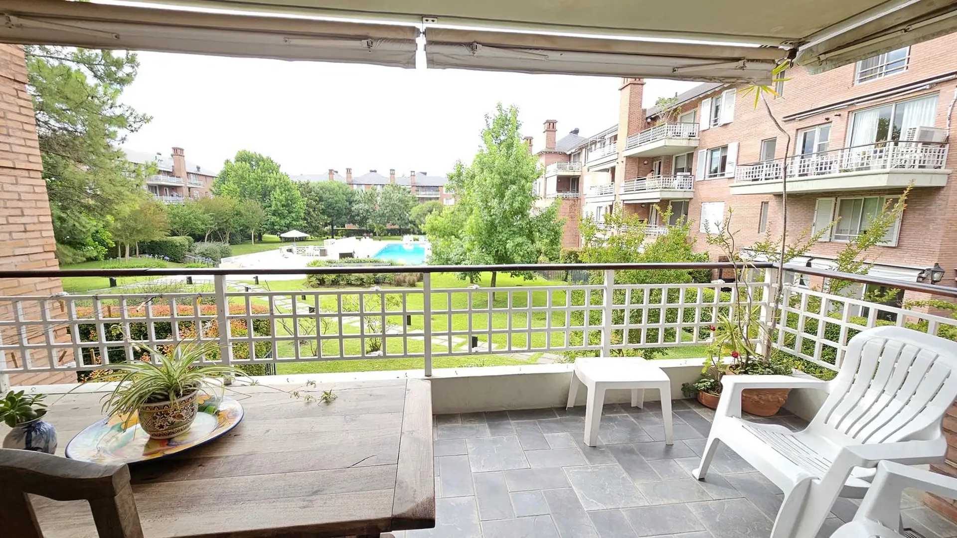 3BR, balcony with grill