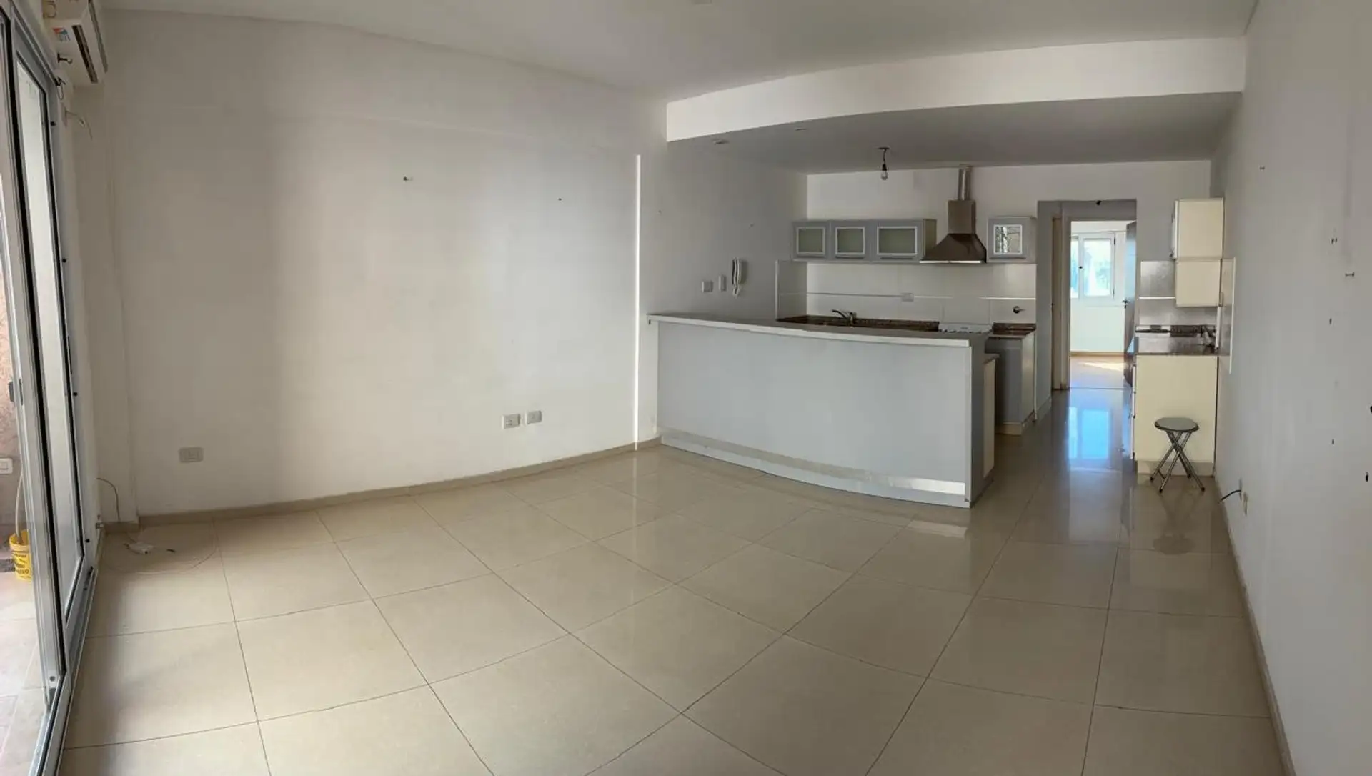 1 dormitorio, balcón y cochera