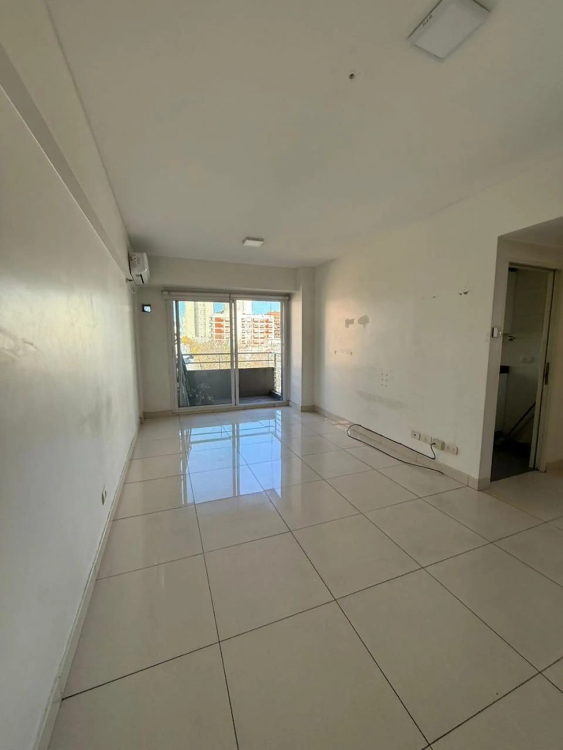 2 bedrooms, 2 baths, balcony