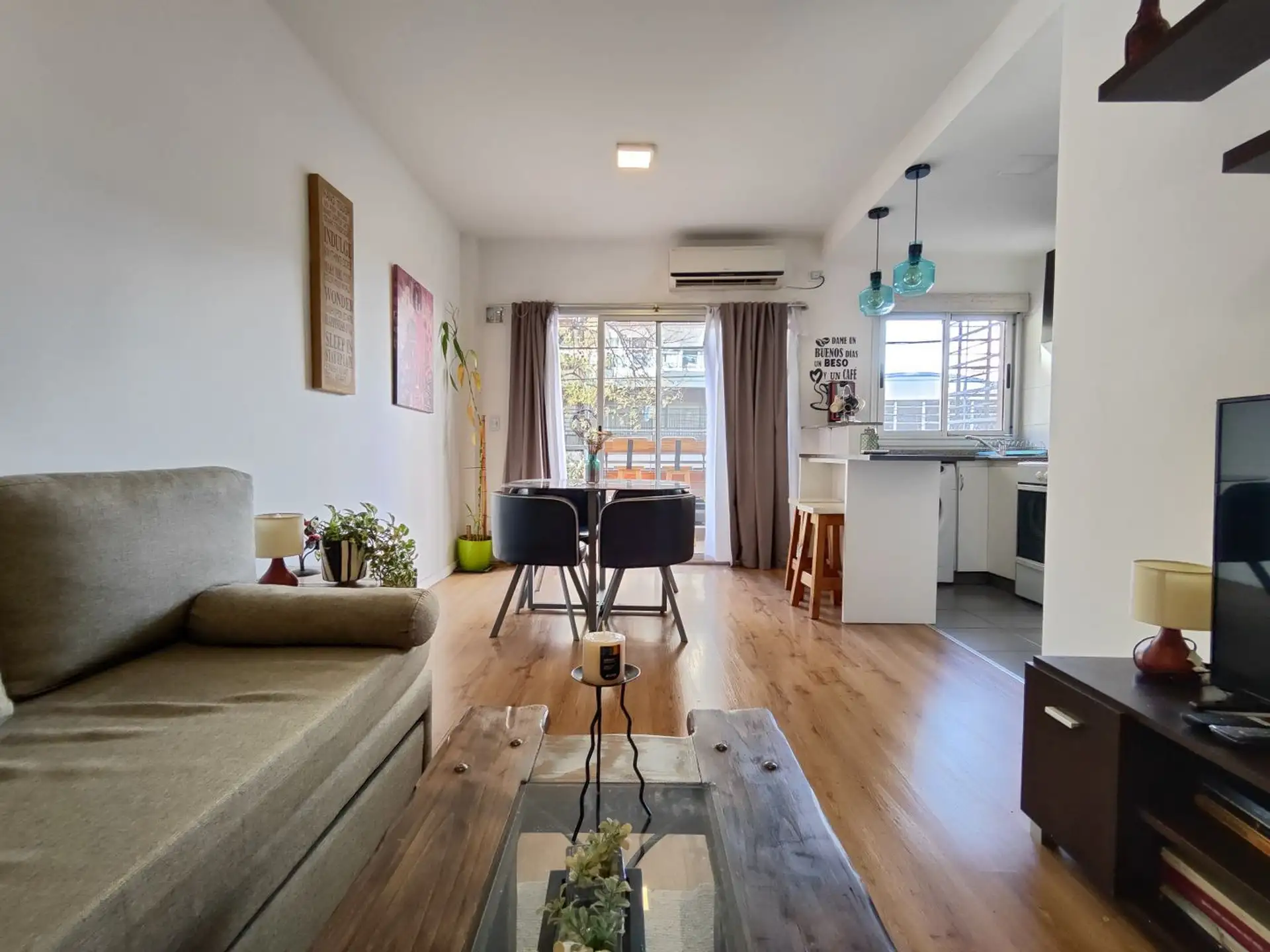 Furnished 1-bedroom with balcony