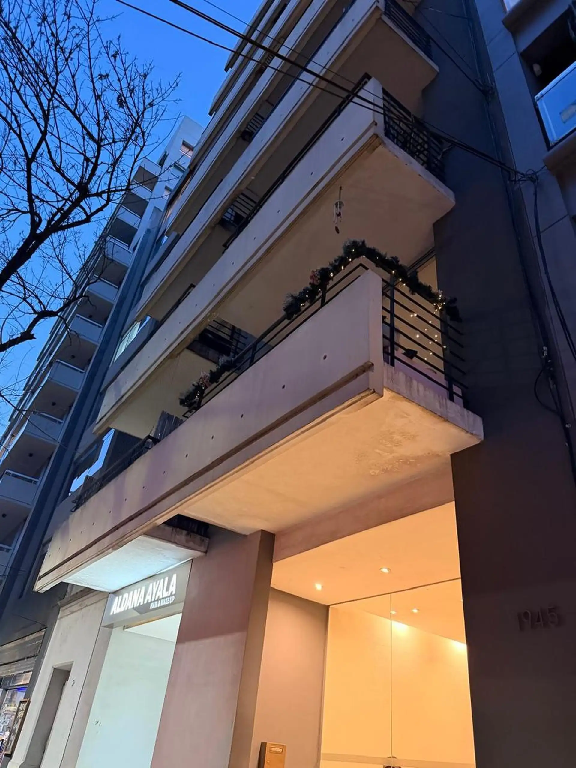 1 ambiente con balcón contrafrente