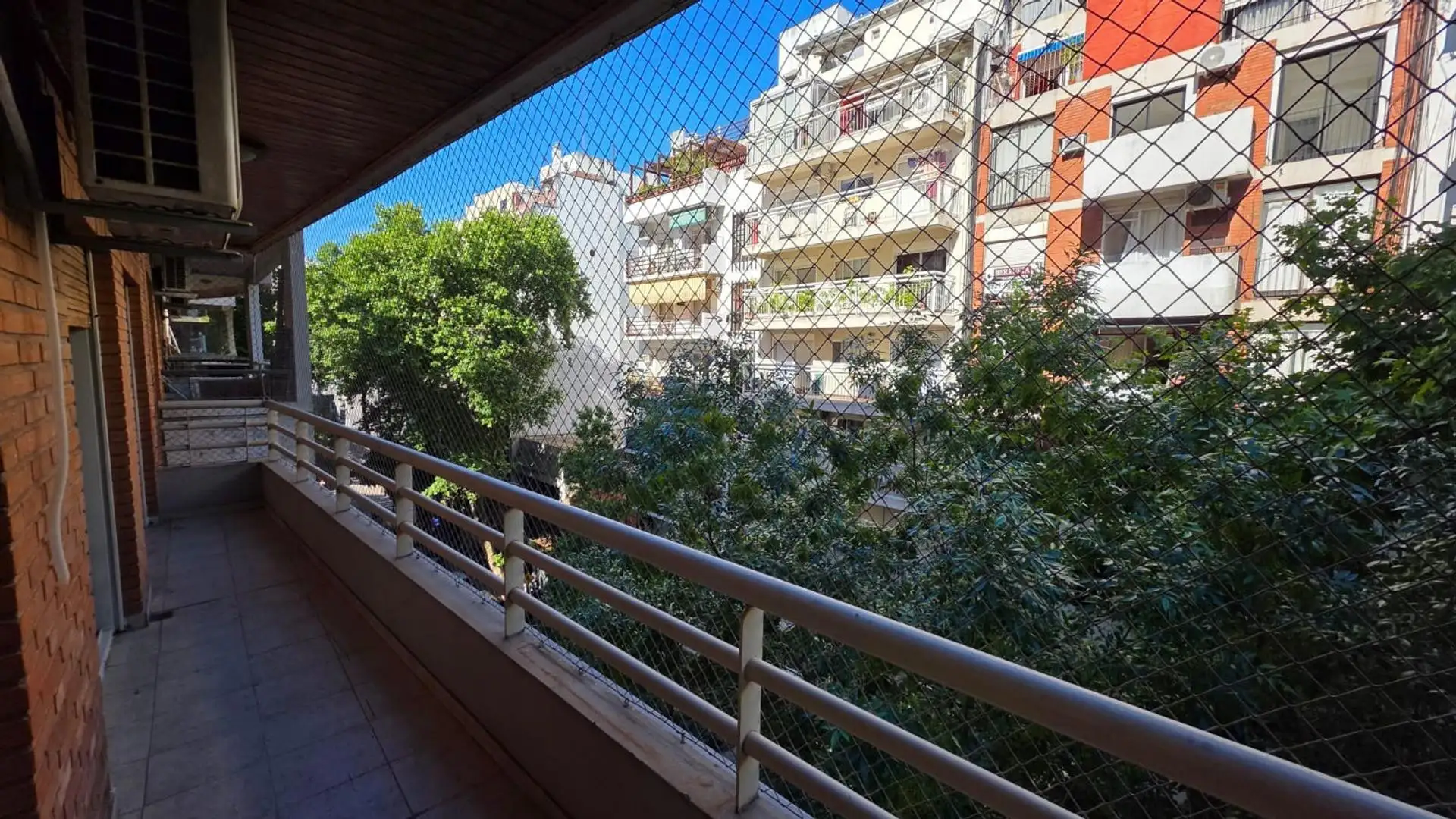 3 bedrooms, balcony