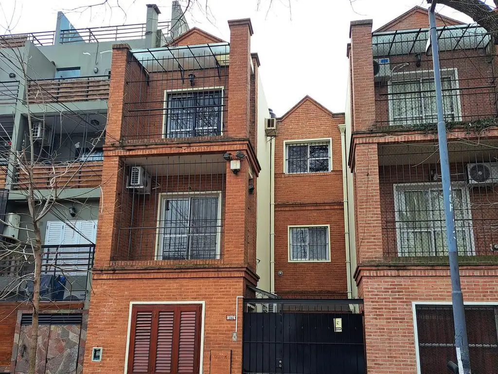 Triplex with car access
