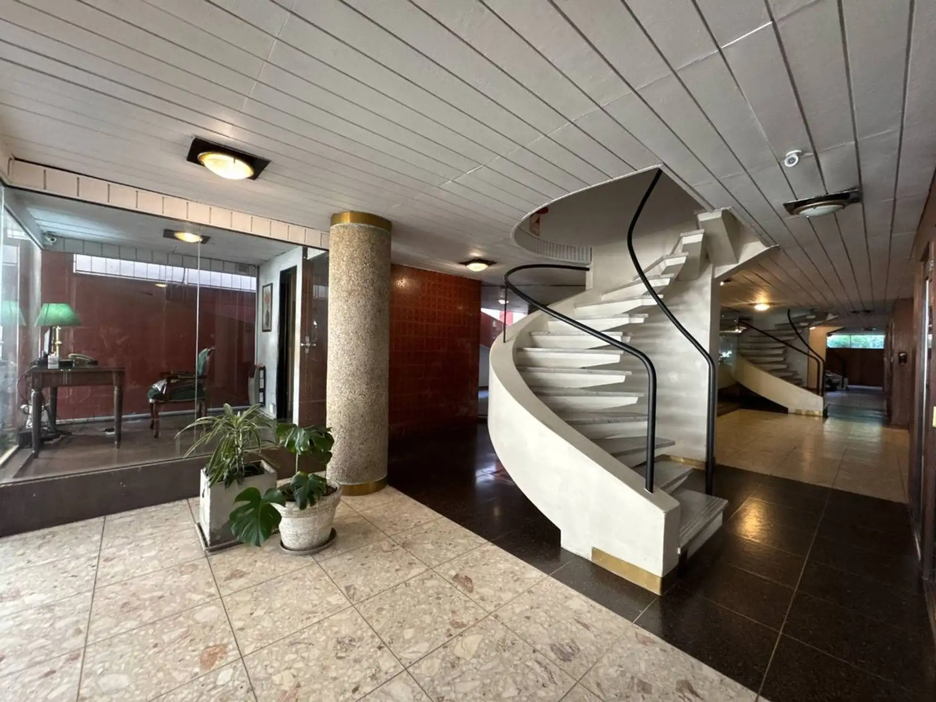 6th floor north-facing 1BR