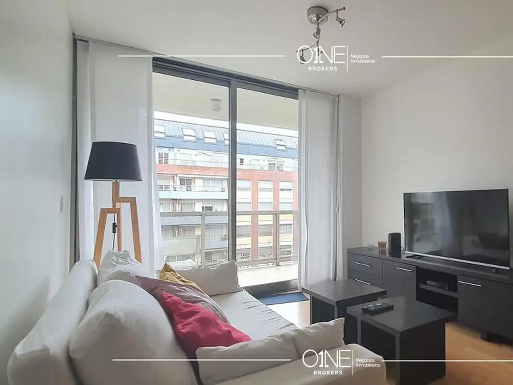 2 dormitorios en suite, balcón