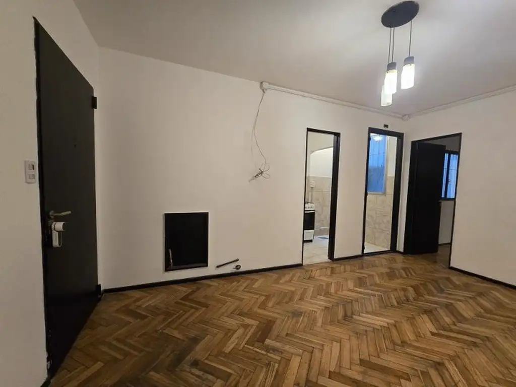 1er piso interno, cocina independiente