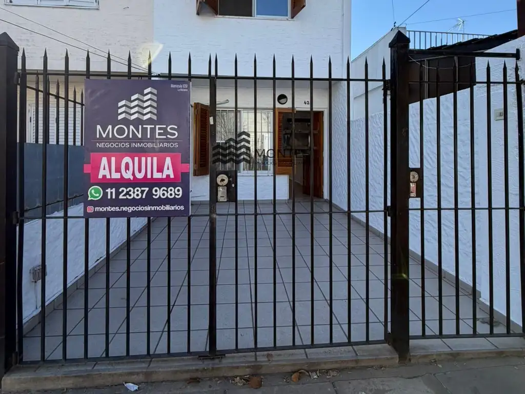Duplex con patio y 2 baños