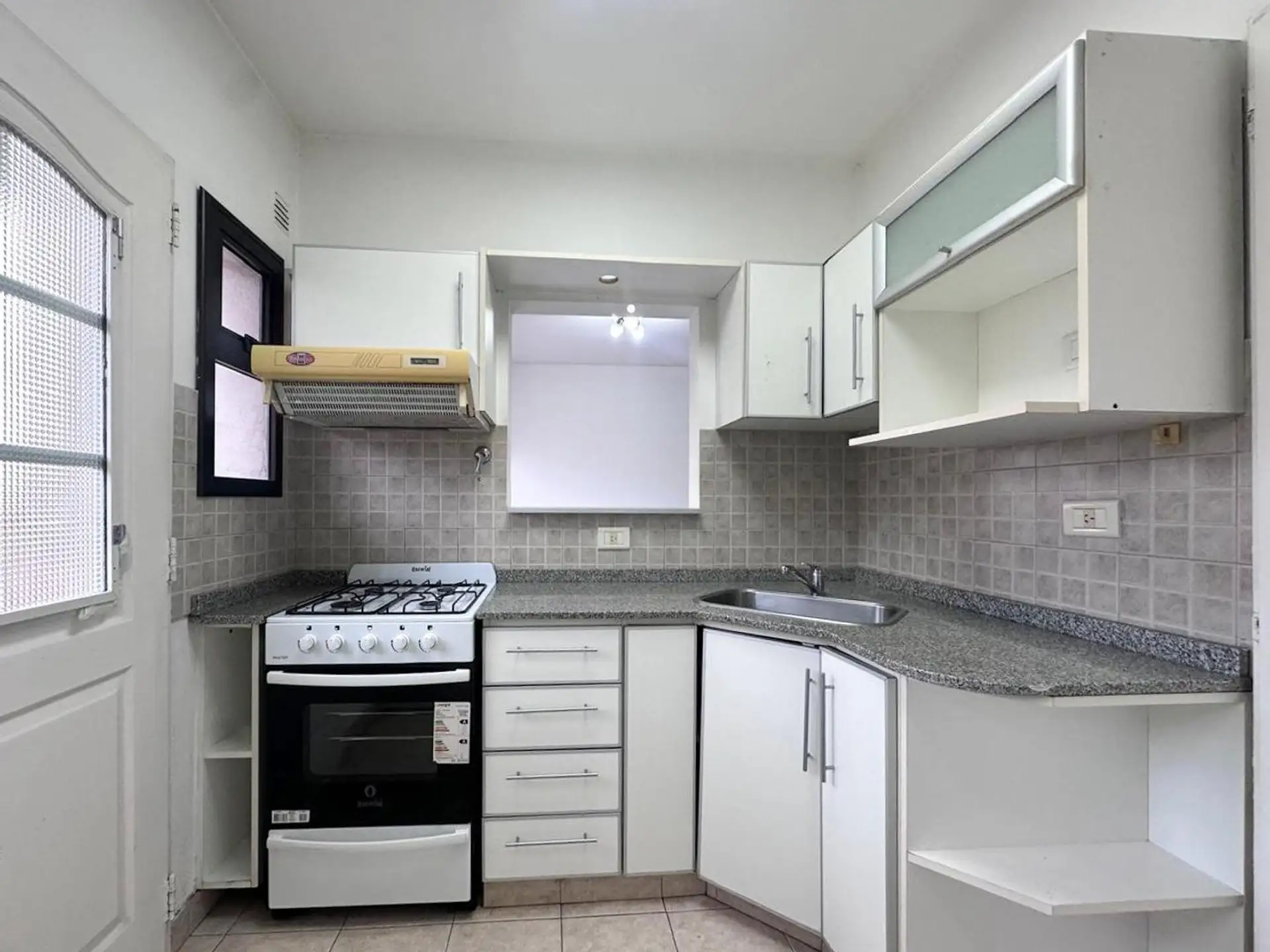 Departamento en Alquiler en Castelar Norte, Castelar