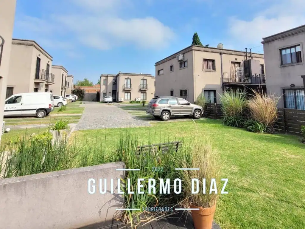 3-room duplex with patio