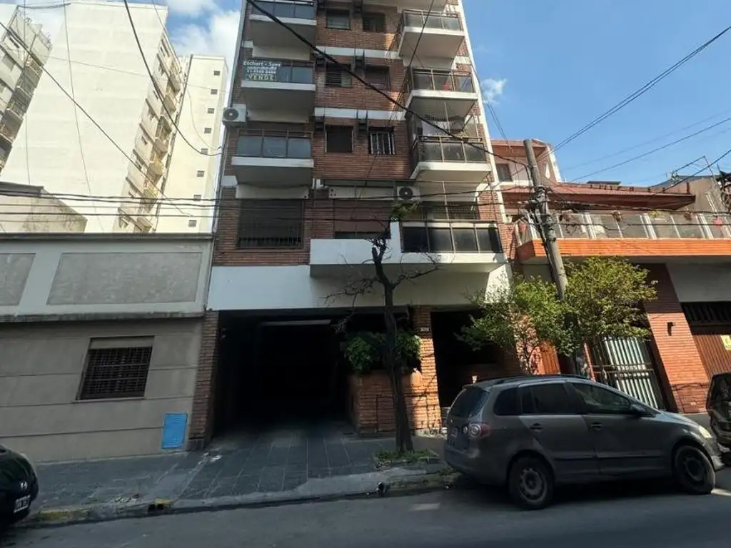 2 ambientes con balcón