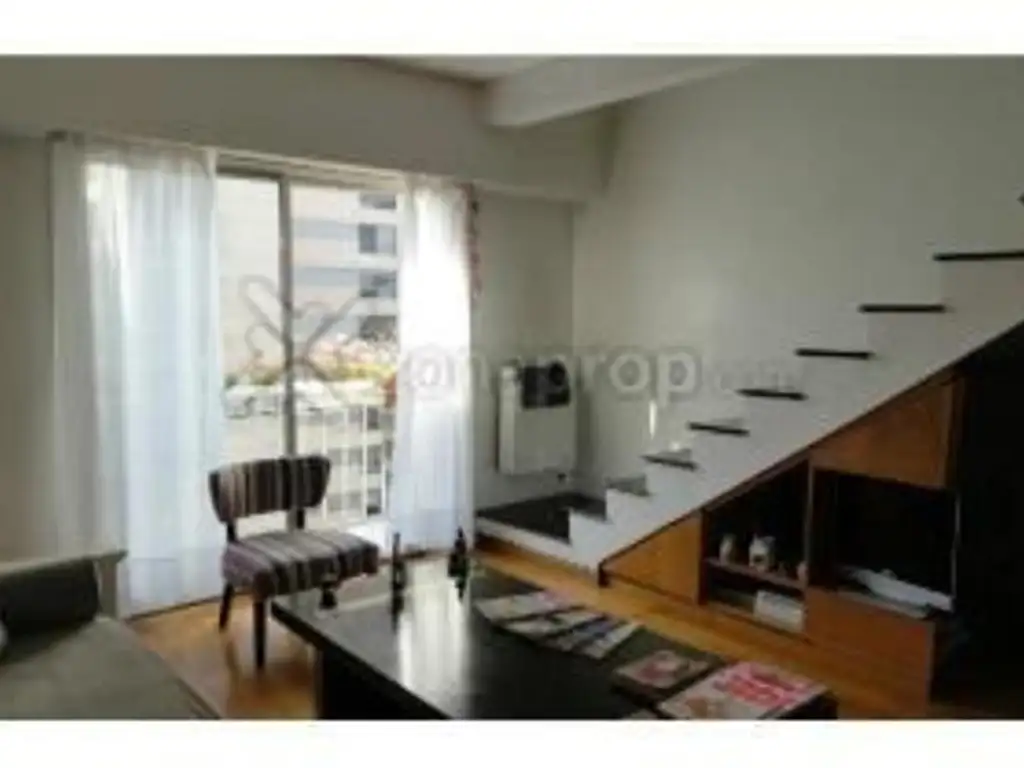 Duplex mobiliado com varanda