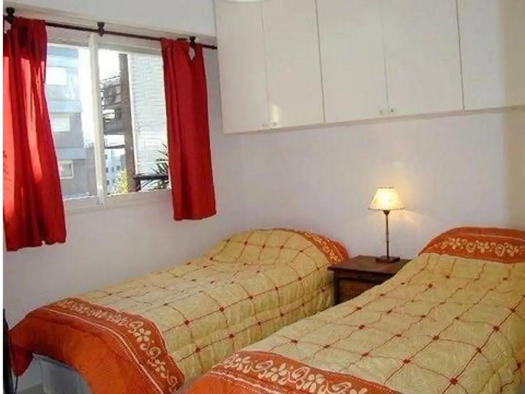 Imóvel: 1 quarto, Almagro