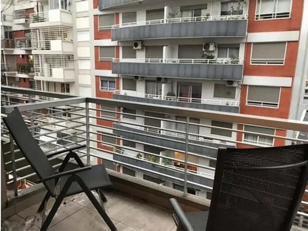 Balcón a la calle, 1 dormitorio