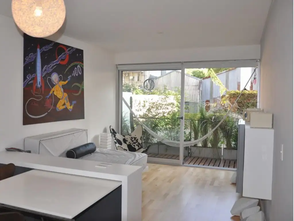 36 m², furnished, 24h security