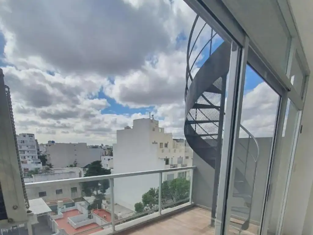 Varanda e terraço privativo com churrasqueira