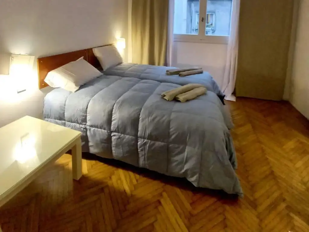 Recoleta, mobiliado, piso de madeira