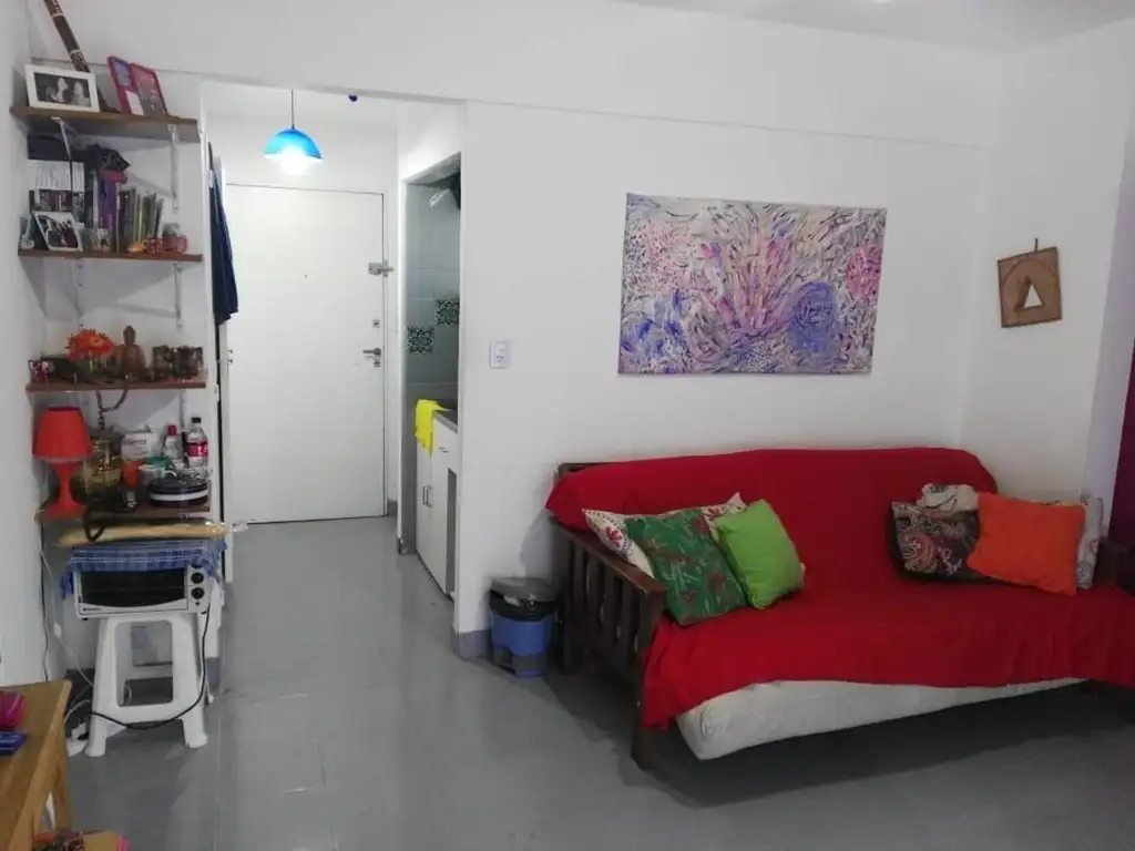 25 m² con balcón amueblado