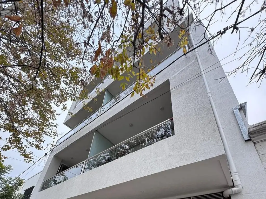 3rd-floor front, balcony and terrace