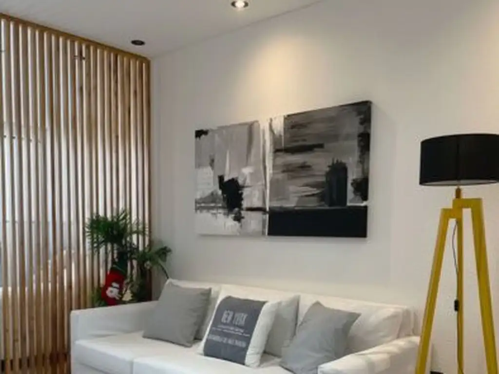 Loft 40 m², cochera propia