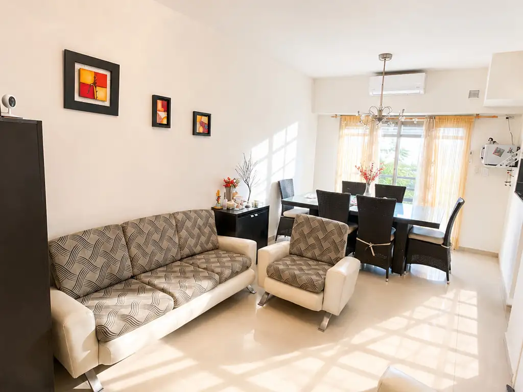 3er piso amoblado con balcones