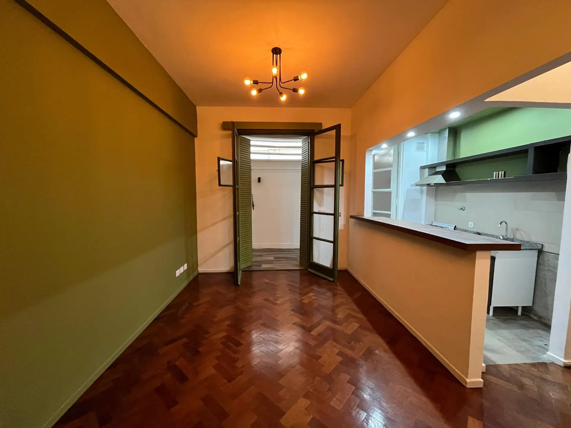 Departamento en Alquiler en Monserrat, Capital Federal