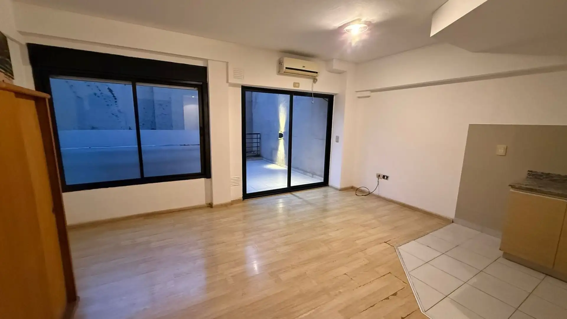 Studio with balcony terrace