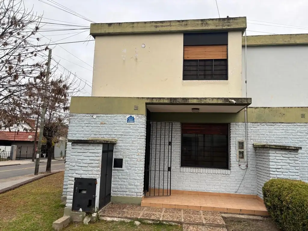 Casa en Alquiler en Moron Sur, Moron