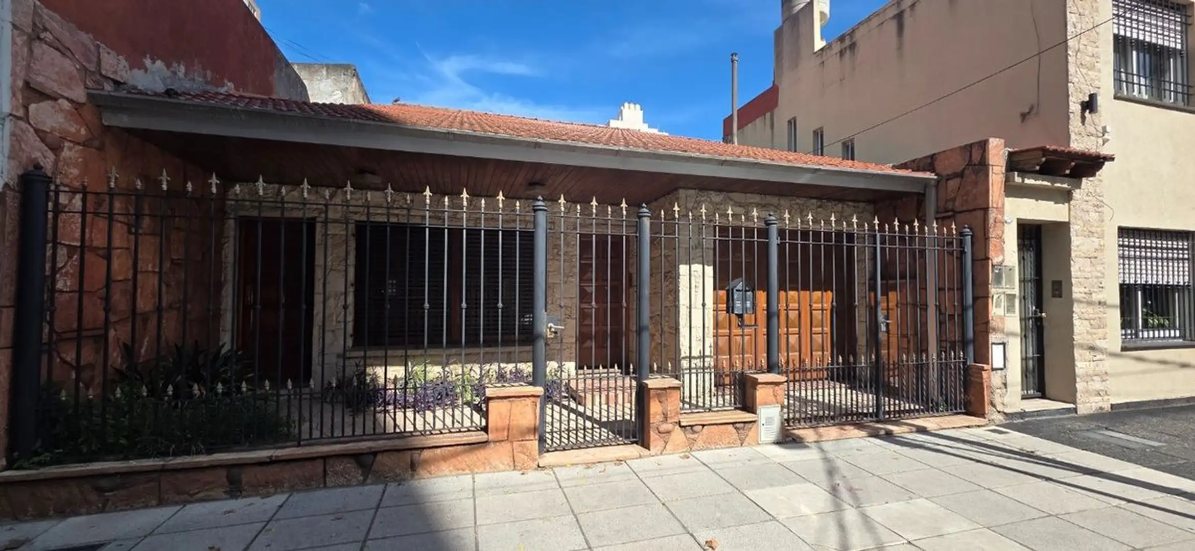 Casa en Alquiler en Lanus Oeste, Lanus