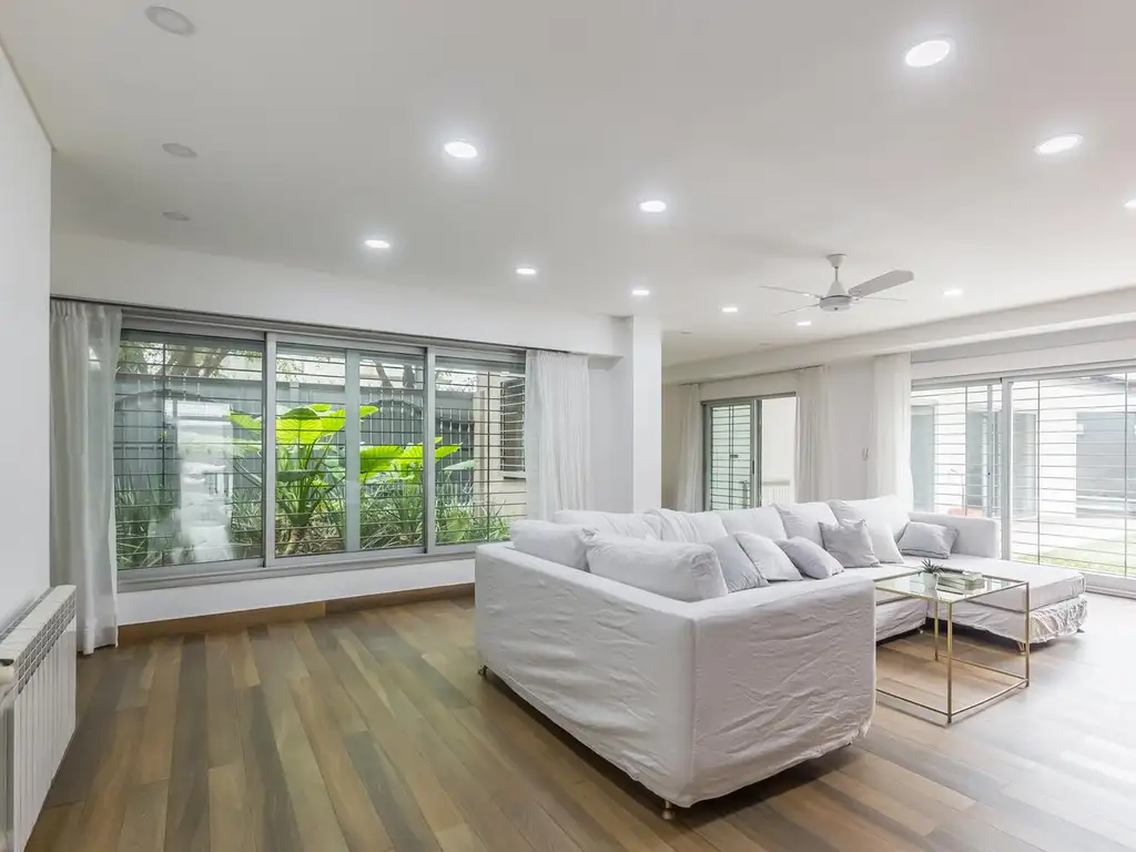 Renovated house with heated pool