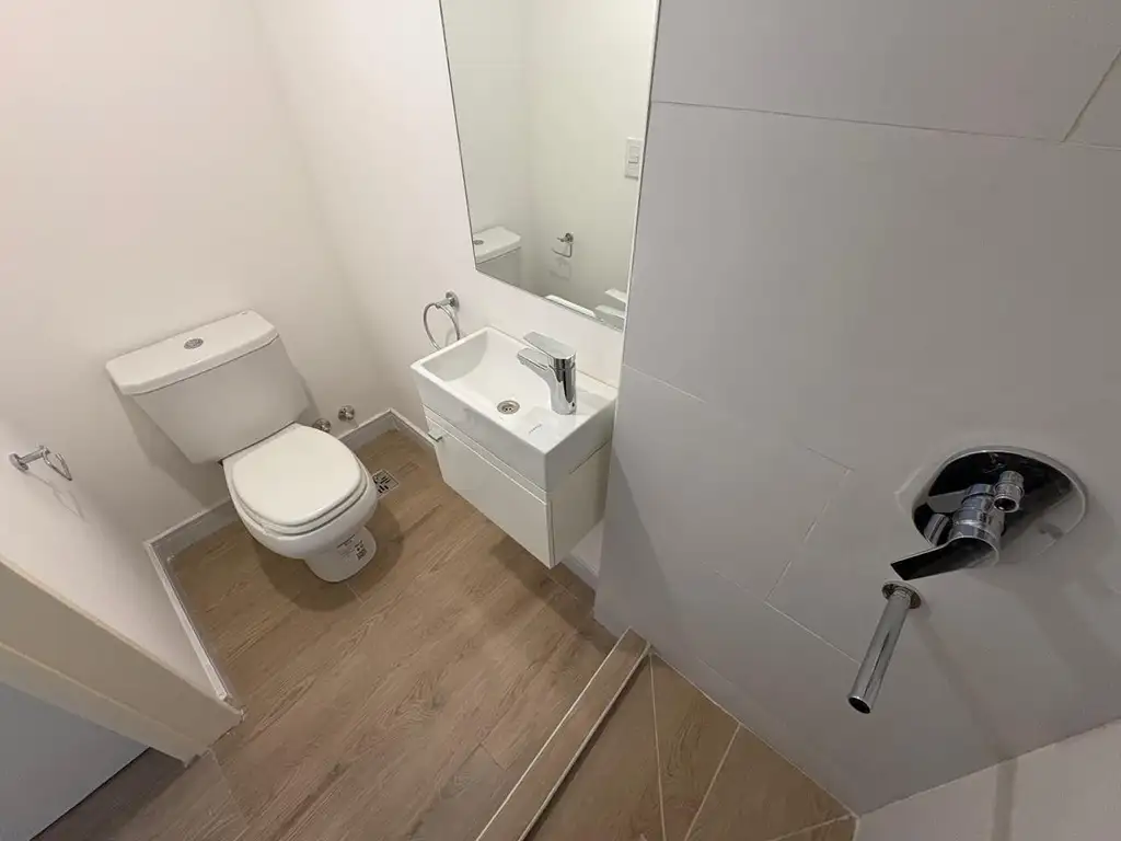 Monoambiente con balcón, 33 m²