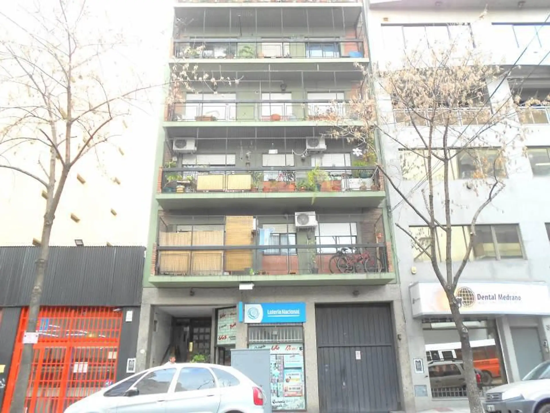 Front-facing 3-room apt with balcony