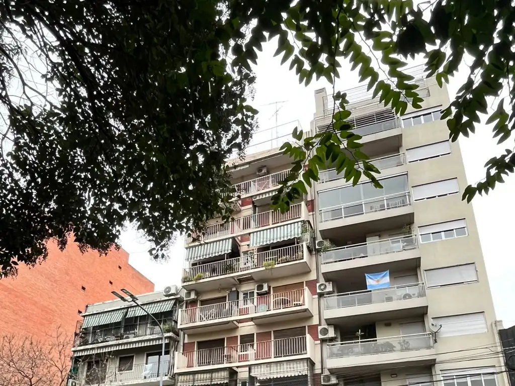 Студия 5 этаж, Авенида Директо