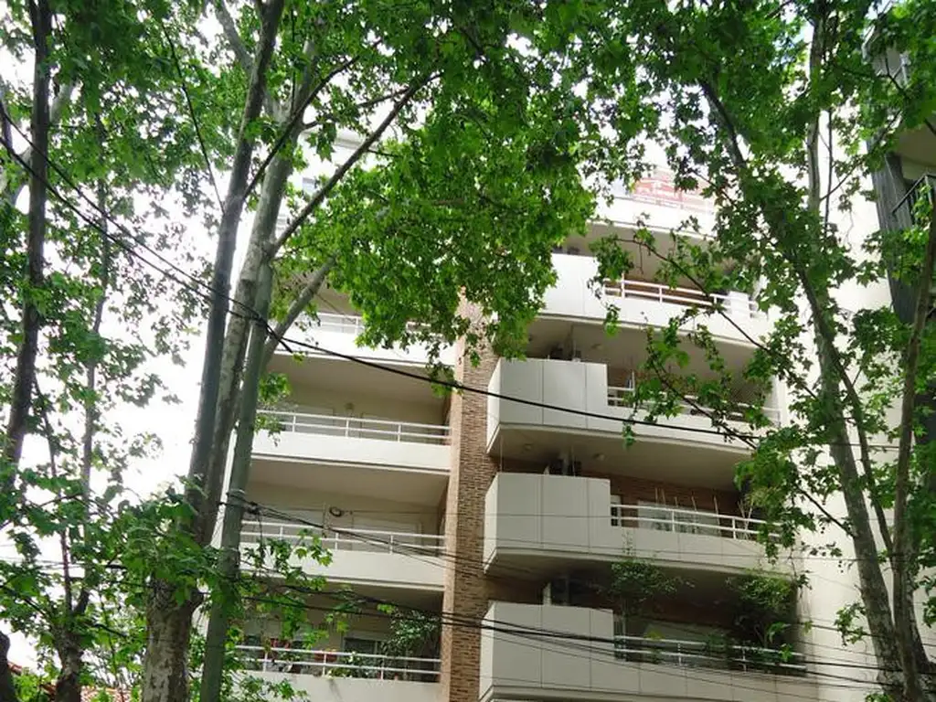 2-room front-facing apartment with balcony