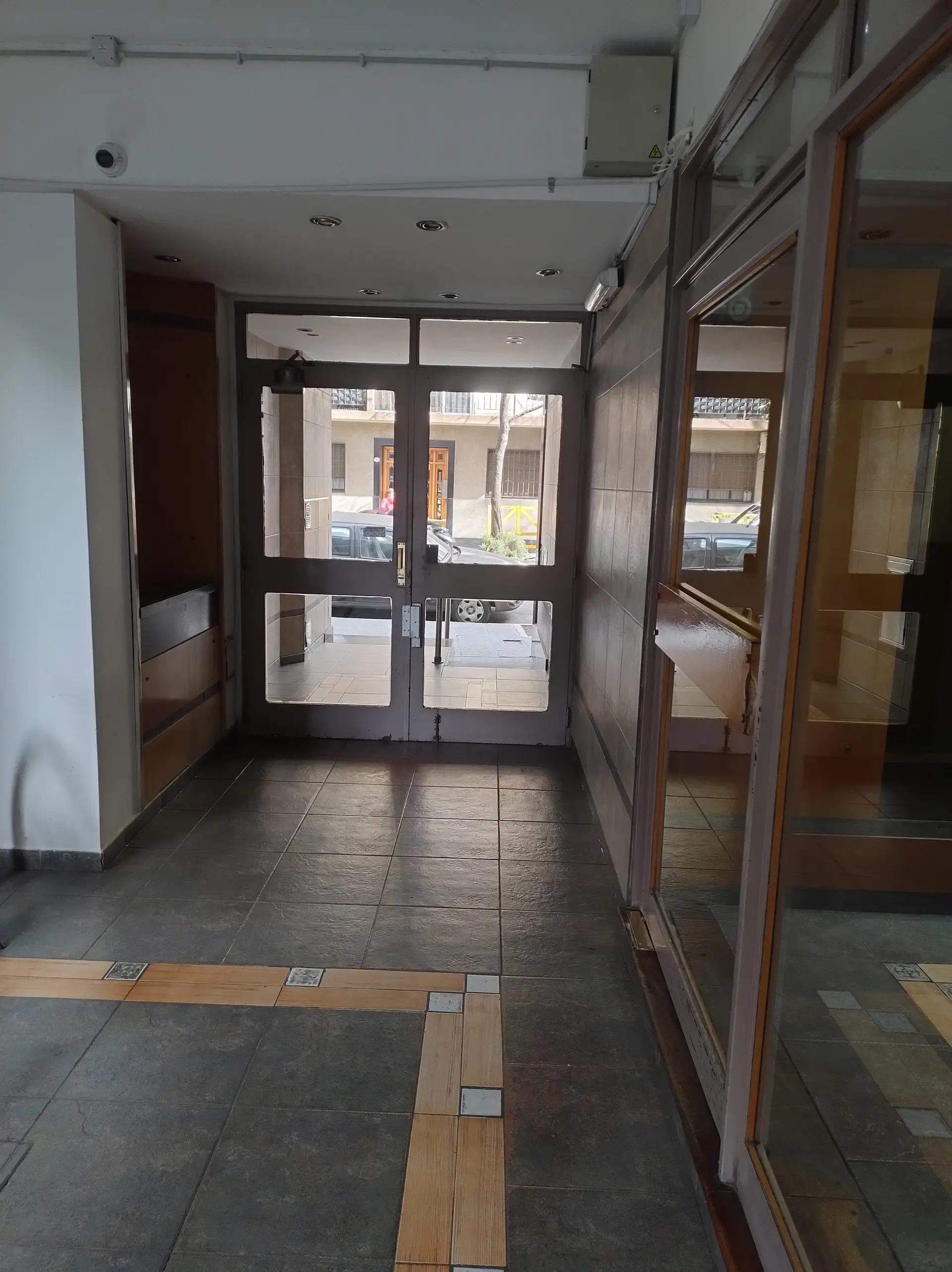 3rd-floor 2-room in Floresta