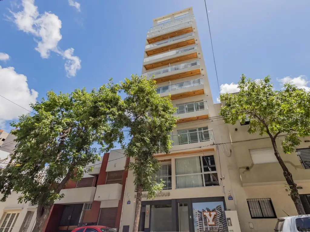 9th floor with street balcony