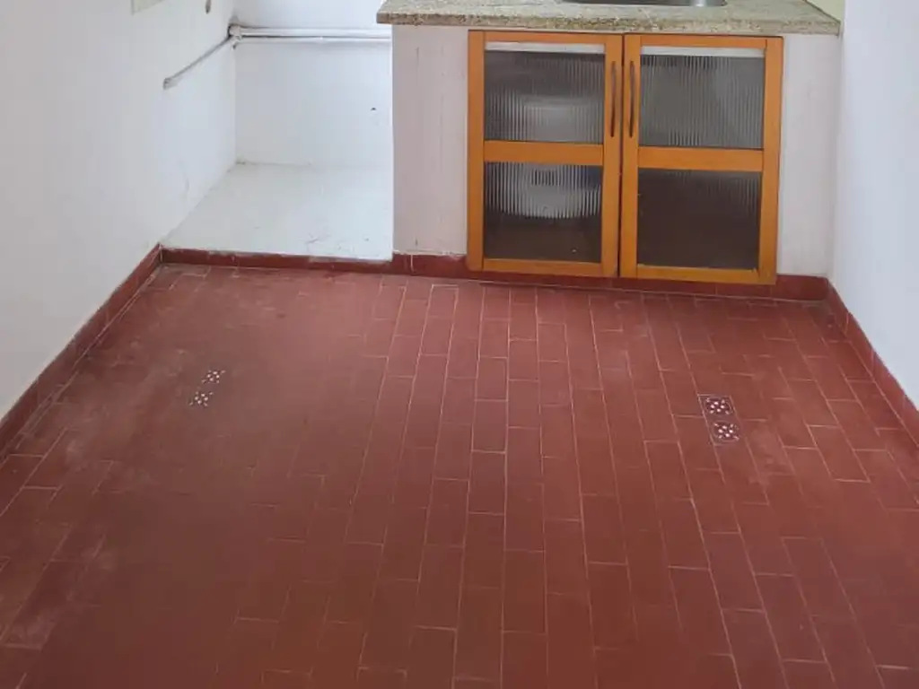 2 ambientes con patio, Tablada