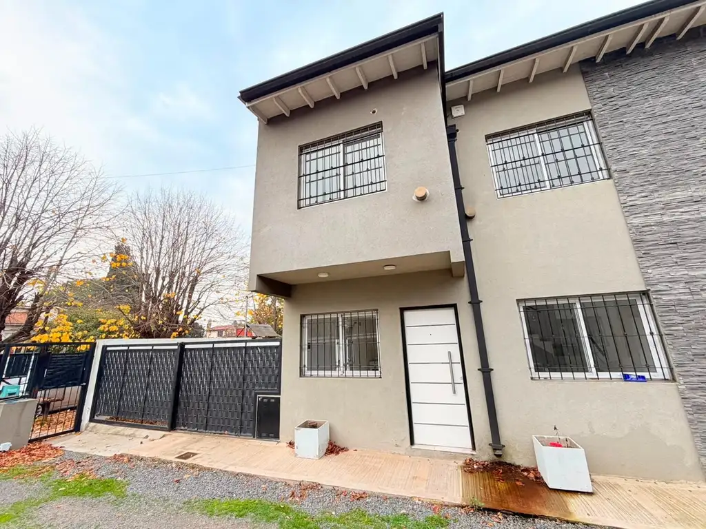 Duplex 2 bedrooms, patio
